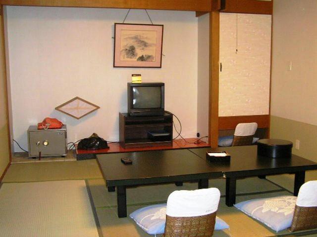 Kadoya Hotel Yamanouchi  Room photo