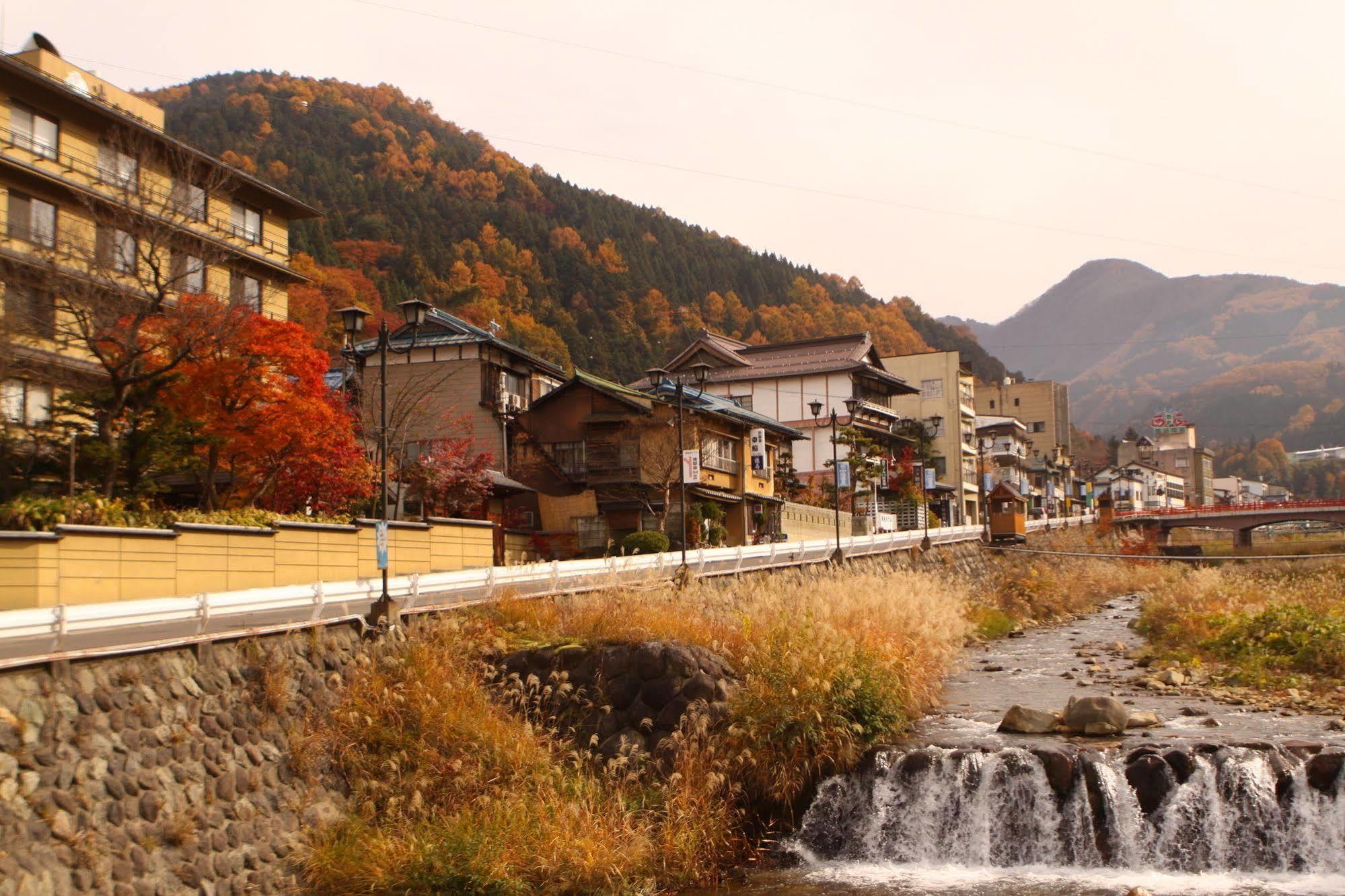 Kadoya Hotel Yamanouchi  Exterior photo